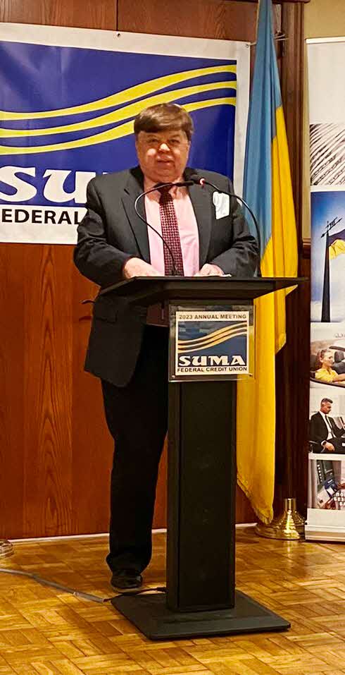 Board of Directors member of SUMA FCU making a speech at the annual meeting